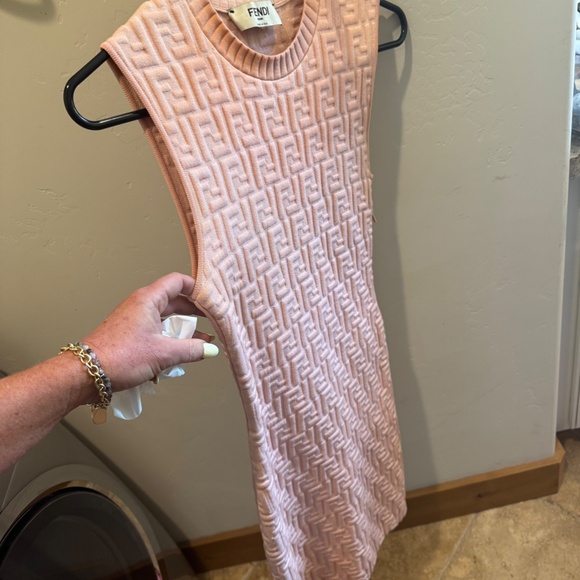 AUTHENTIC FENDI WOMEN'S DRESS SIZE SMALL EXCELLENT CONDITION PRETTY PINK - Picture 7 of 11
